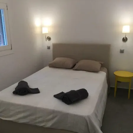 Elegand Downtown アパート Mykonos Town